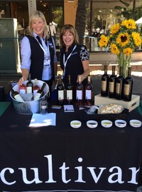 IMG_8750 Deborah and Dianne Cultivar wine tasting booth